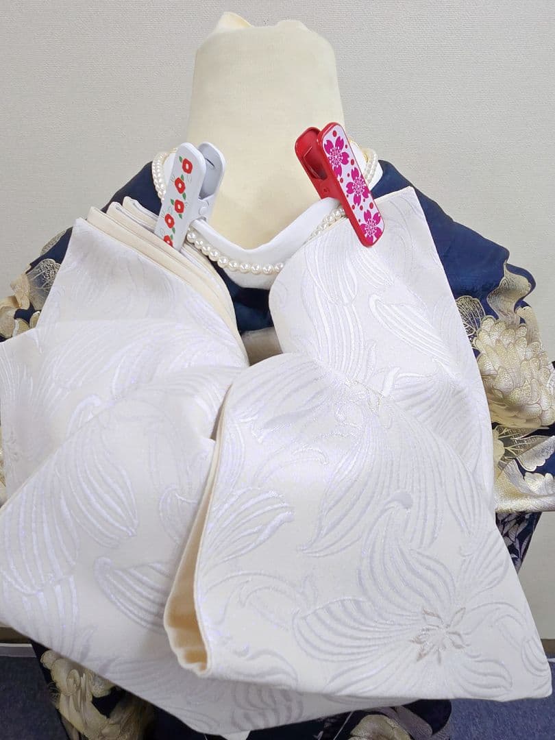 157~170センチぐらいの方が適応サイズ】振袖のみ るなのあ紺色 - メルカリ