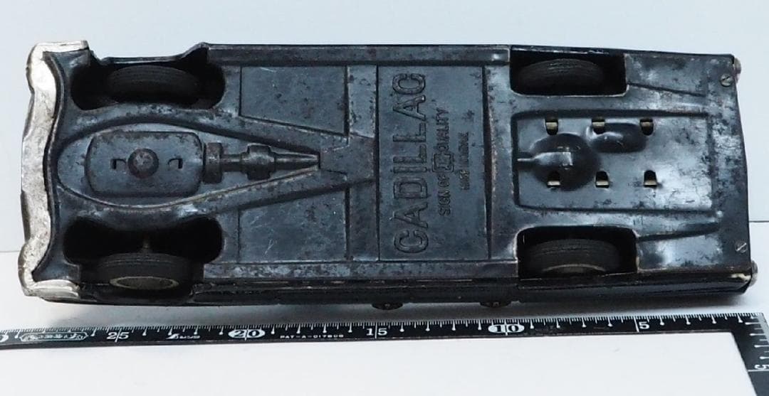 萬代屋 60sキャデラック コンバーチブル大 黒リペイントtinブリキcar箱