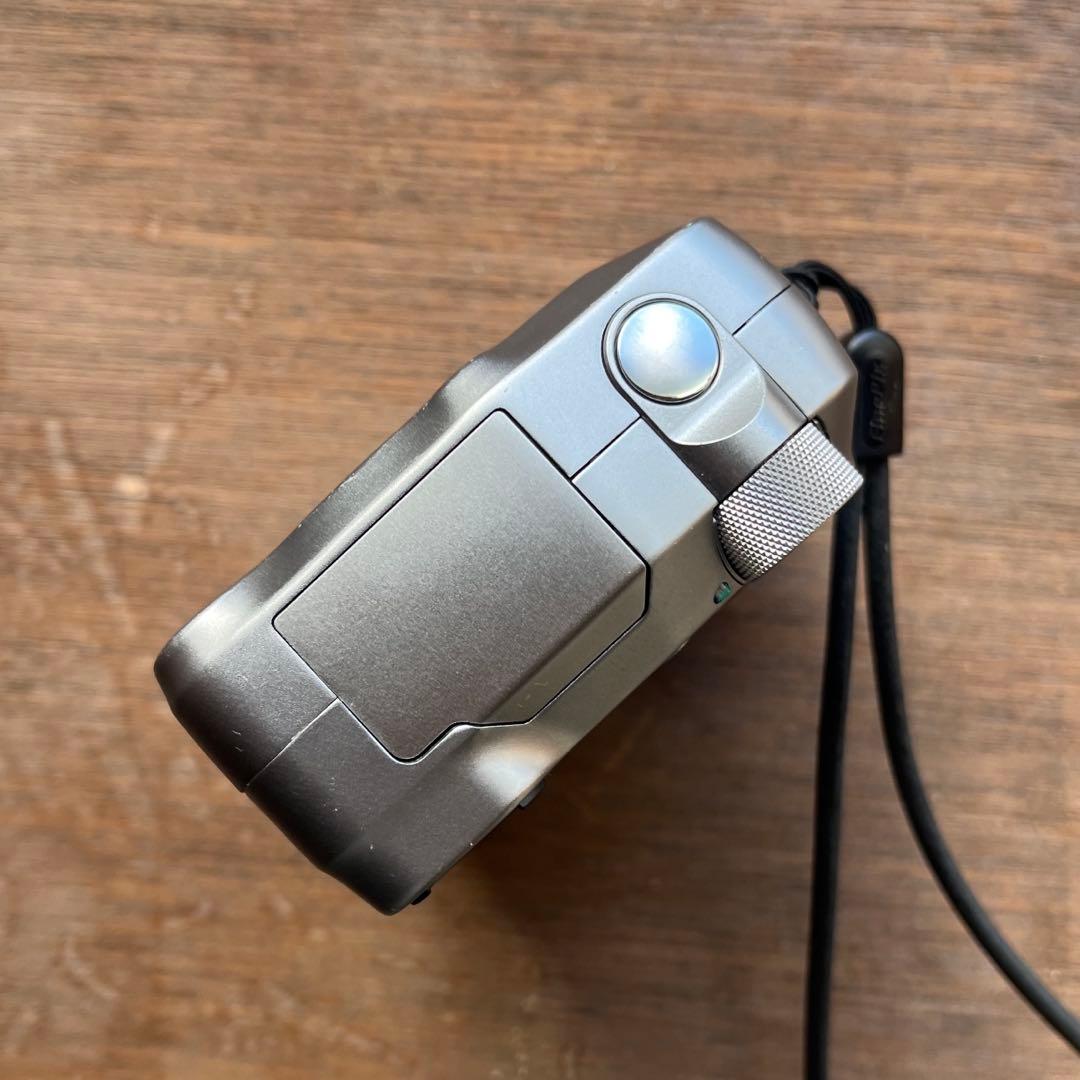 値下げ】FUJIFILM FinePix 4800Z 動作品 オールドコンデジ - メルカリ
