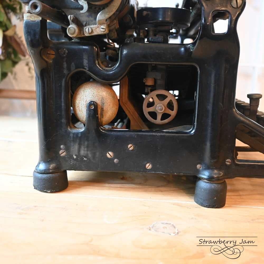 L3705-20 英国アンティーク UNDERWOOD タイプライター 店舗什器 - メルカリ