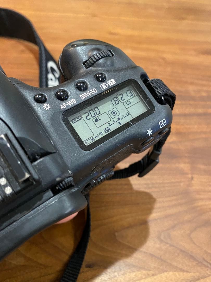 Canon EOS 20D デジタル一眼 ヤシカ1:1.9 50㍉単焦点 動作品 - メルカリ