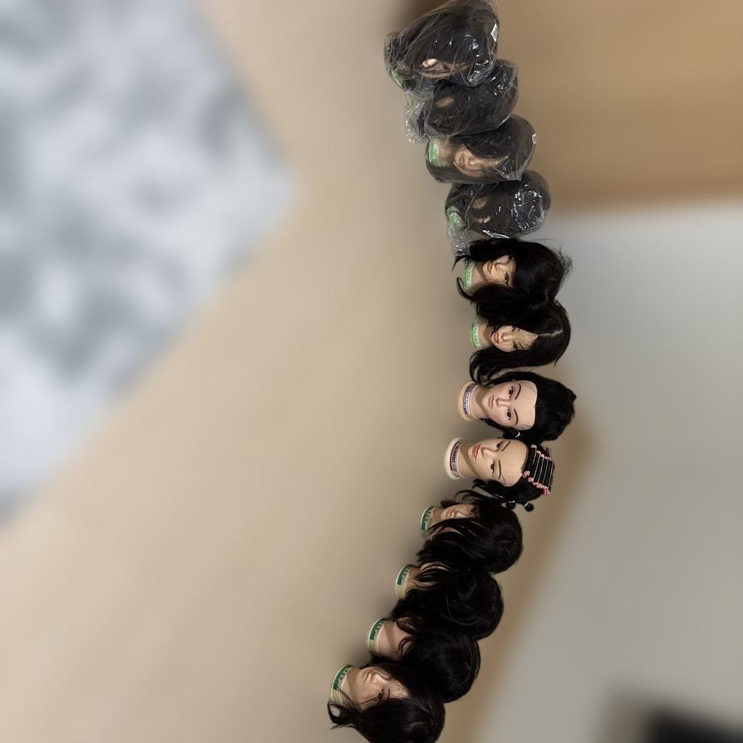 か*様 カットウィッグ　カットマネキン　パーマ 美容師練習用　国家試験用　12体 美容師科の体験授業では、 カットウィッグ（カット練習用のマネキン