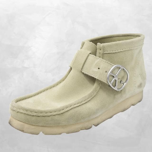 クラークス×ニードルス ワラビーBT ピースバックル メープルスエード ブーツ limited】Needles × Clarks Originals(ニードルズ × クラークス
