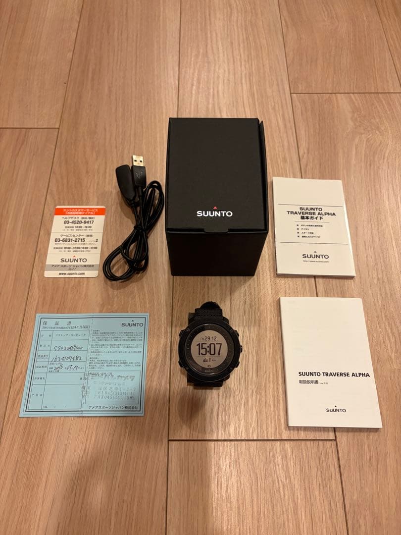 【美品】Suunto Traverse Alpha Stealth Suunto Traverse Alpha GPS Men Black Digital Watch with Charger in