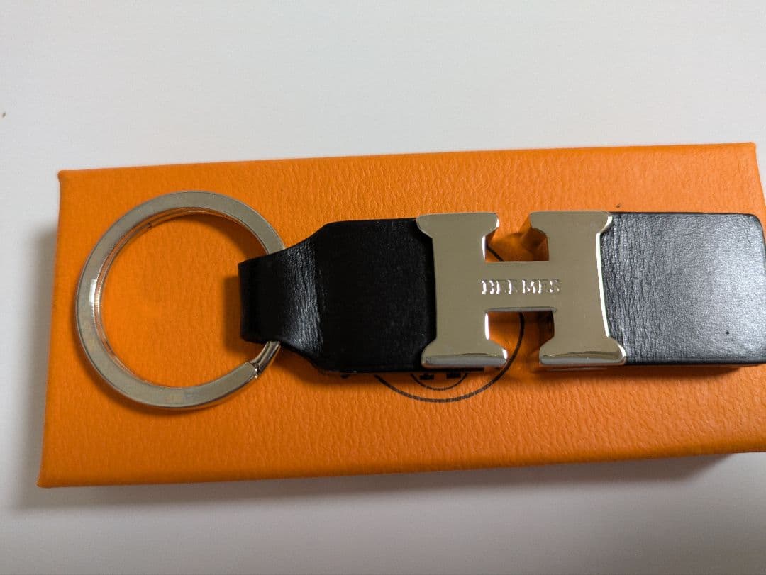 【新品・未使用】HERMES レザーキーホルダー H型 HERMES（エルメス） 【新品未使用】エルメス キーホルダー モビールH