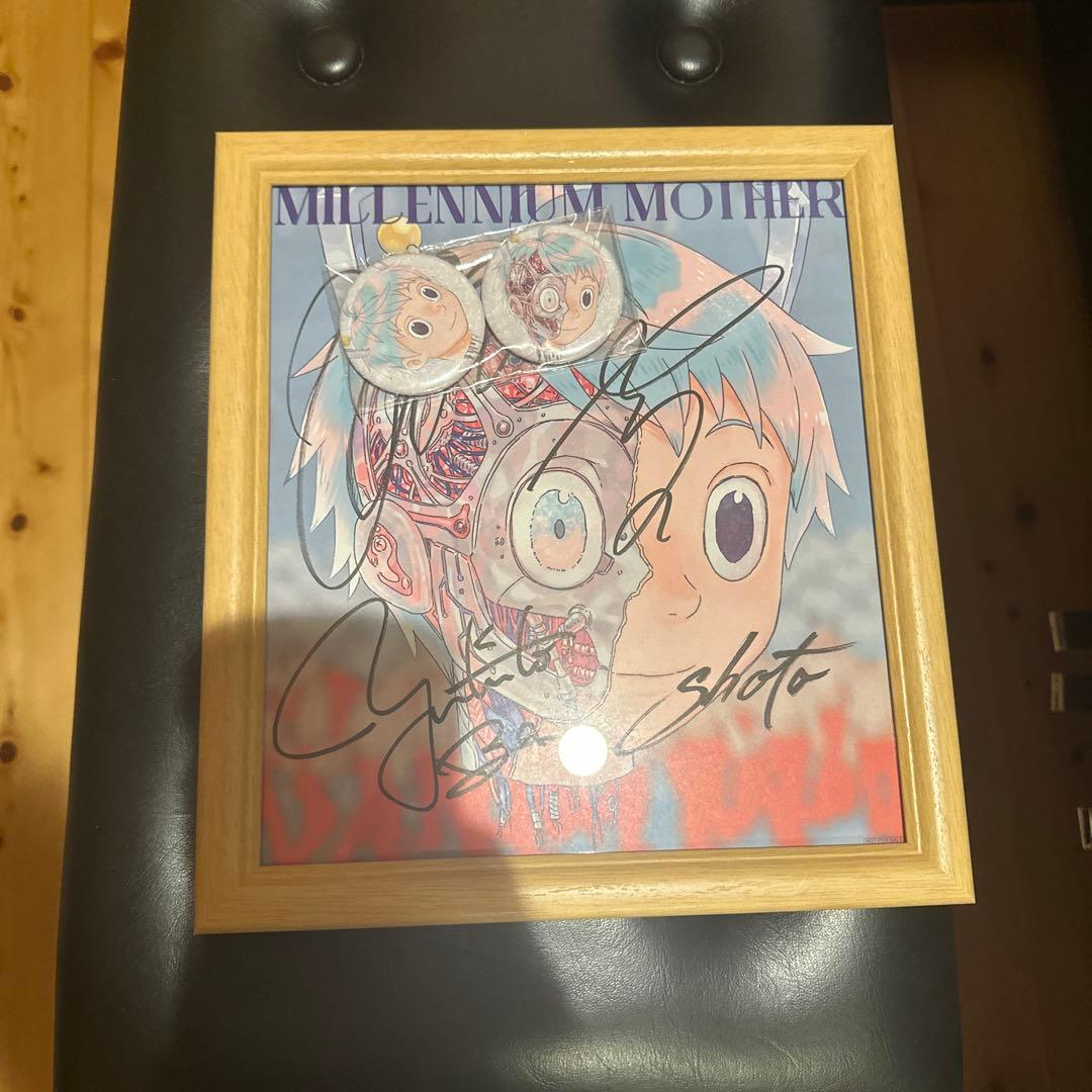 Mili Millennium Mother サイン入り色紙 缶バッジ ステッカ 2026年最新】mili millennium motherの人気アイテム - メルカリ