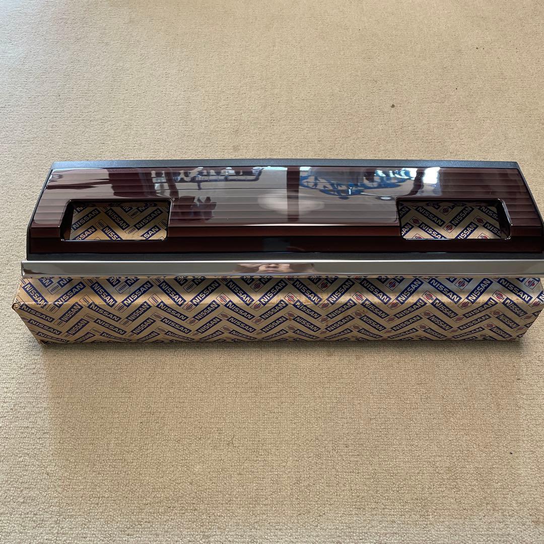 日産 430セドリック 430グロリア リアガーニッシュ 新品 ニッサン 430 セドリック リヤパネル、リヤフロア 鈑金・塗装 伊勢市