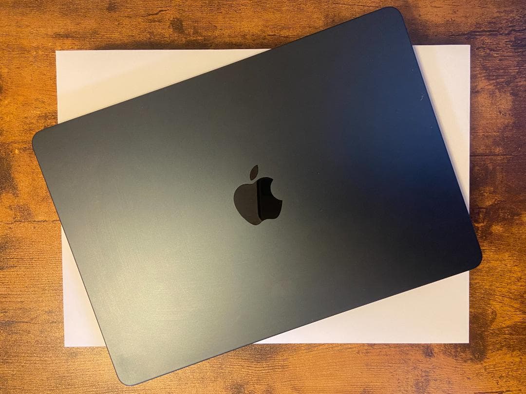 MacBook Air M2 ミッドナイトブルー 13インチ【認定整備済み品】 レビュー】新型M2 MacBook Air（ミッドナイト）、1ヶ月使った実力は