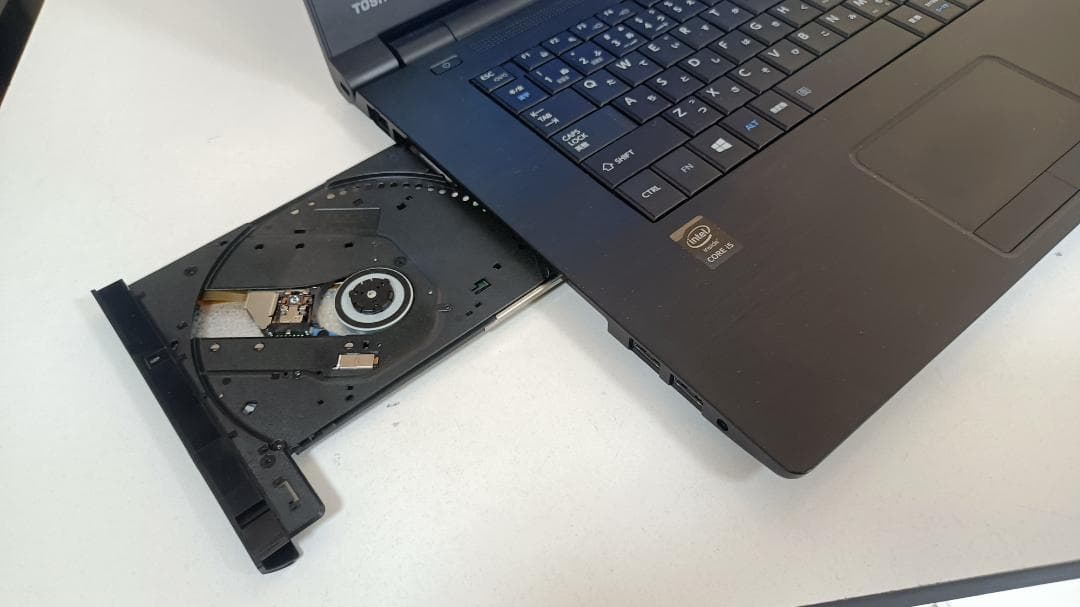 ノートパソコンTOSHIBA第五世代Core i5 SSD256G メモリ16Gの通販はau