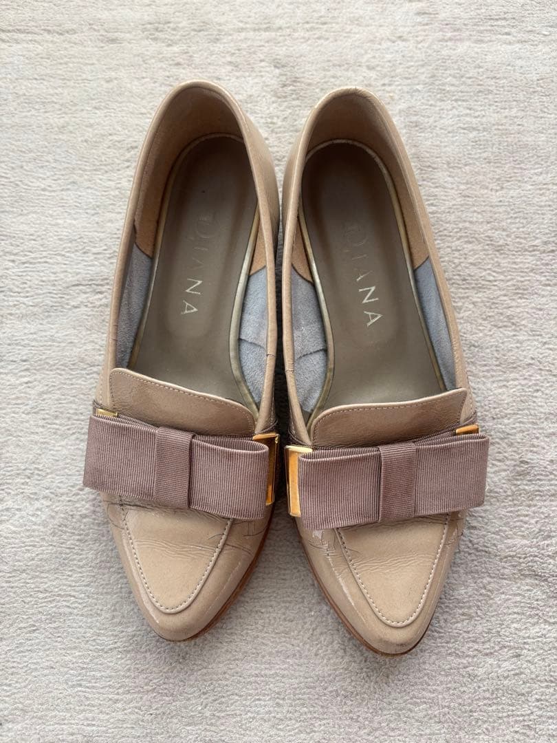 ダイアナ 平リボンオペラシューズ ベージュ 23.0㎝ - メルカリ