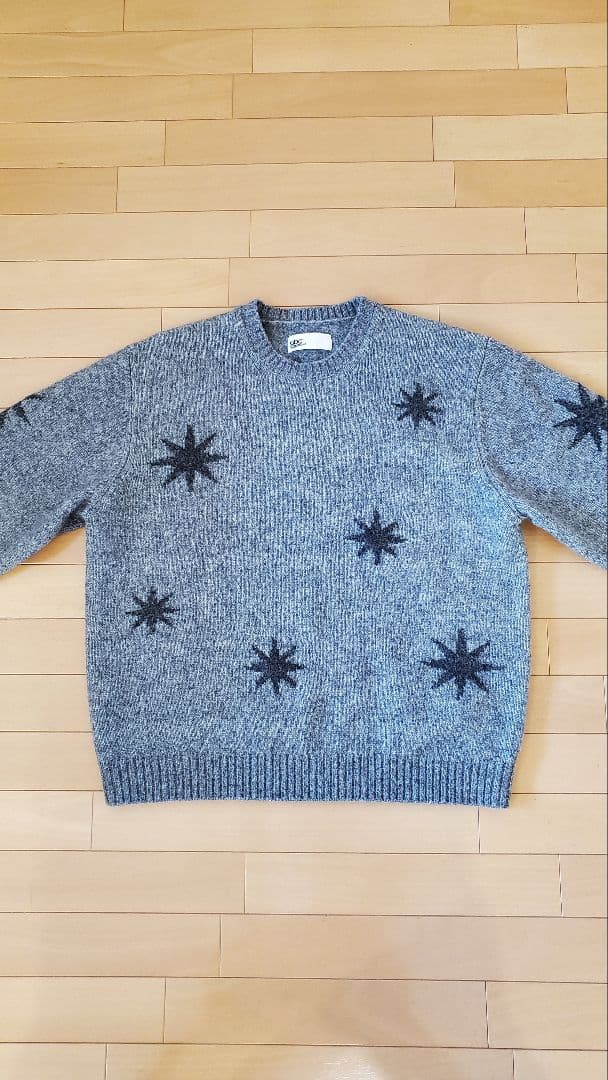 GDC 星柄 ニットセーター グレー - メルカリ