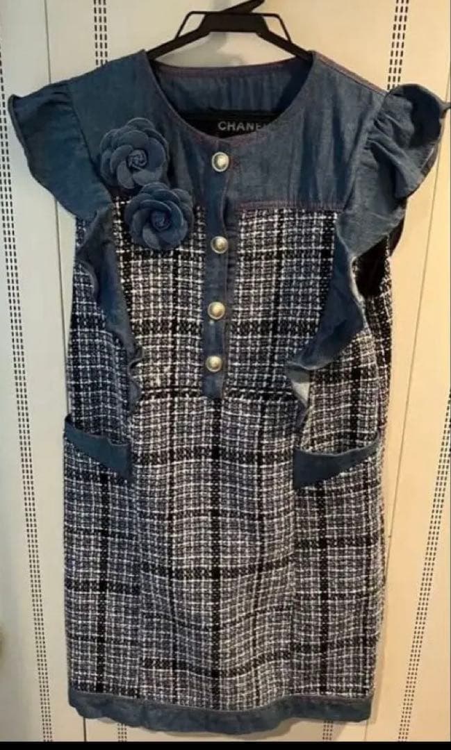 めちゃ可愛い　CHANEL ワンピース　M ブローチ2 CCボタン ノベルティ シャネル ブローチ コピー 大人気 BROOCH シャネル CCマーク ブローチ