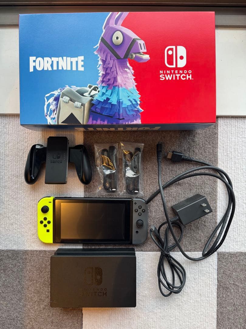 希少品✨Nintendo Switch本体 Joy-Conカラーカスタマイズ Amazon.co.jp: Nintendo Switch本体 カラーカスタマイズ（ニンテンドー
