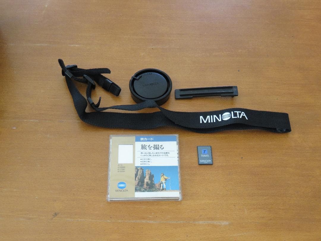 ミノルタ一眼レフ・フィルムカメラ α-7xi バック付き