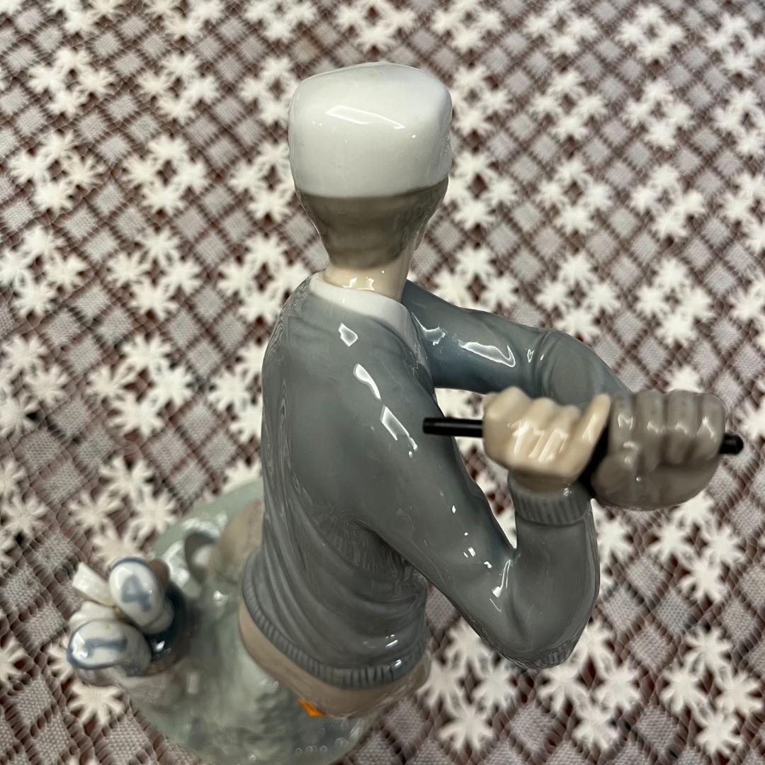 LLADRO 4824 ゴルフ Jugador de golf 陶磁器 人形 - メルカリ