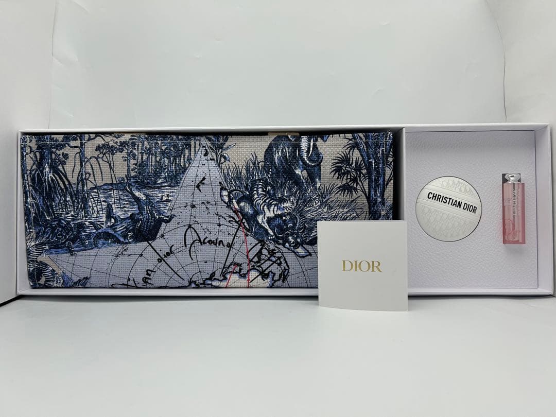新品未使用DIOR バースデーギフト　ノベルティ　トートバッグ　リップ 箱付き 2026年最新】diorバースデーギフトの人気アイテム - メルカリ