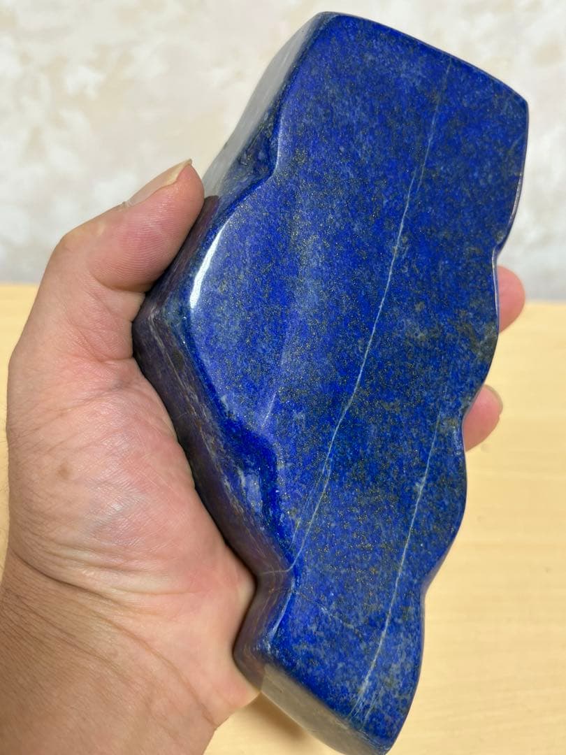 アフガニスタン産　綺麗なラピスラズリ丸磨き約1144g 高品質]アフガニスタン産ラピスラズリ磨き原石/フリーフォーム（置物