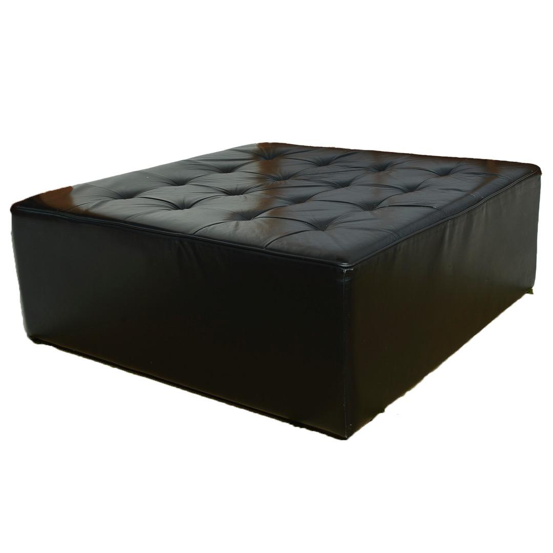 Cassina ブラック オットマン TANT-TANT lounge & ottoman（タンタン ラウンジチェア& オットマン