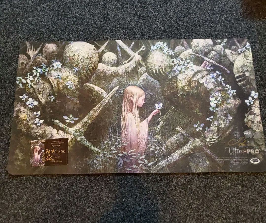 停滞 プレイマット Seb McKinnon サイン入り MTG - メルカリ