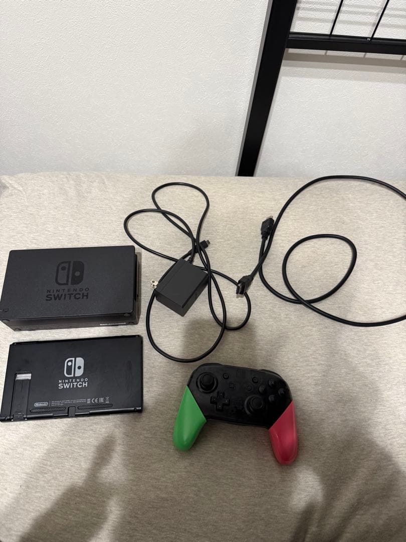 Nintendo Switch 本体 付属品あり欠品しているものあり 任天堂（Nintendo） 新型 スイッチ Switch 本体 完品 ジョイコン Joy