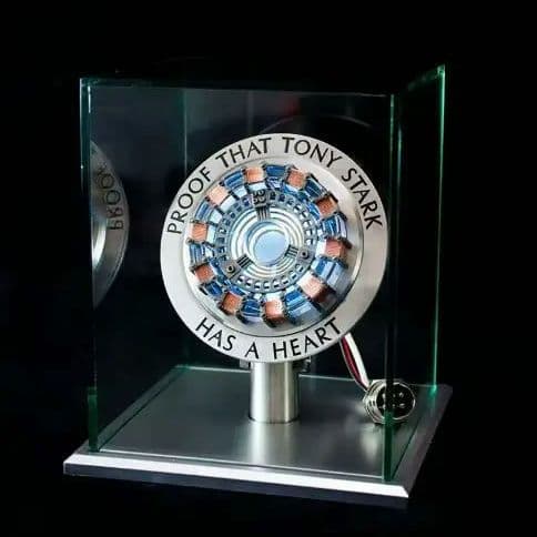 小太郎アークリアクター アイアンマン アイアンマン」アーク・リアクターが実物大スケールで忠実に立体化