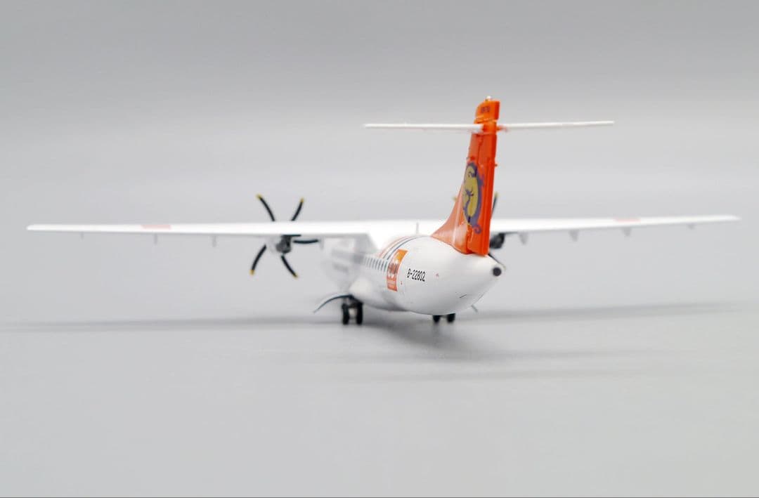 トランスアジア航空 ATR72-500 B-22802 1/200 - メルカリ
