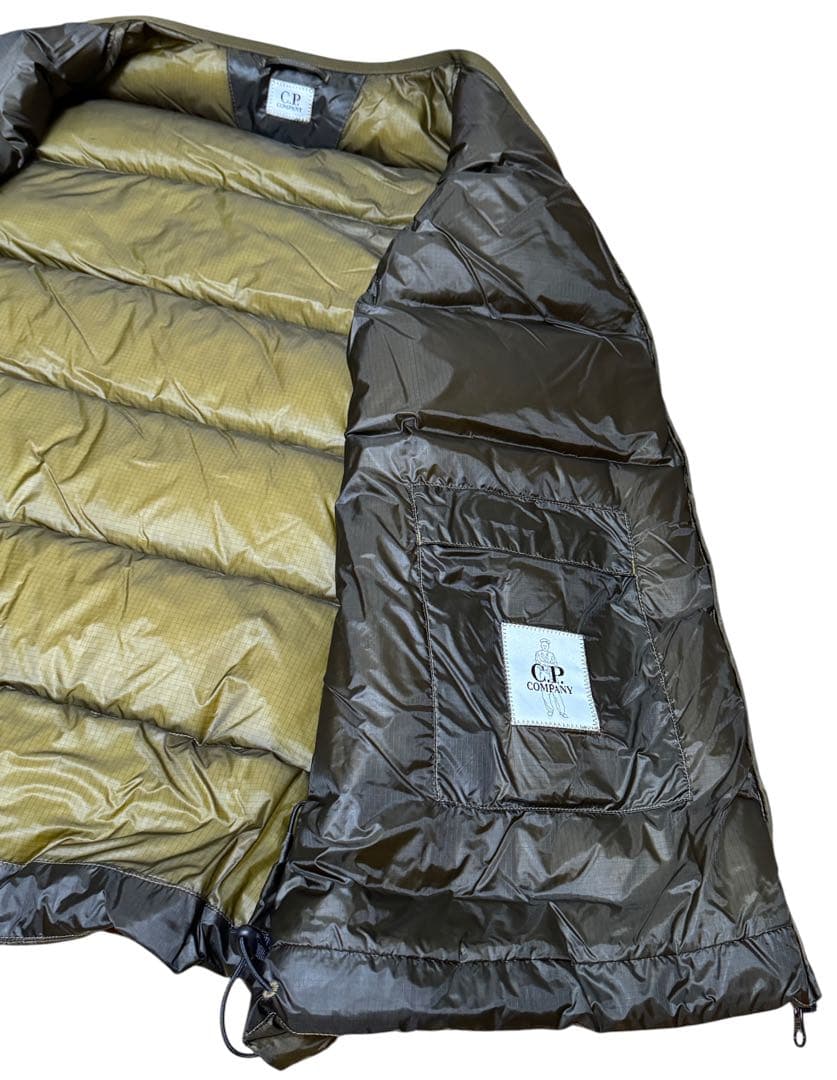 オーサム様】C.P. COMPANY Down Vest - メルカリ