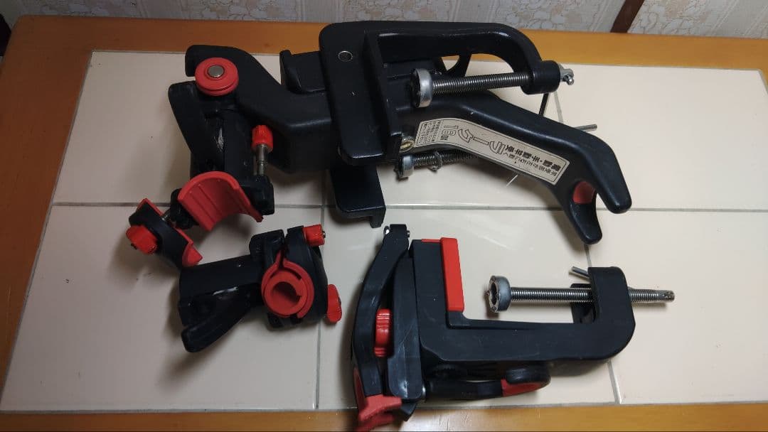 初売り最終】シマノ 電動リール3000H(破損有) &1000EV ＋竿置き - メルカリ