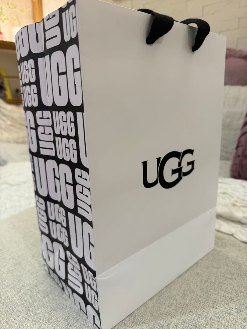 ゆうちん様 ugg エスミー クロッグEsmee Clog 2025 直営店購入 - メルカリ