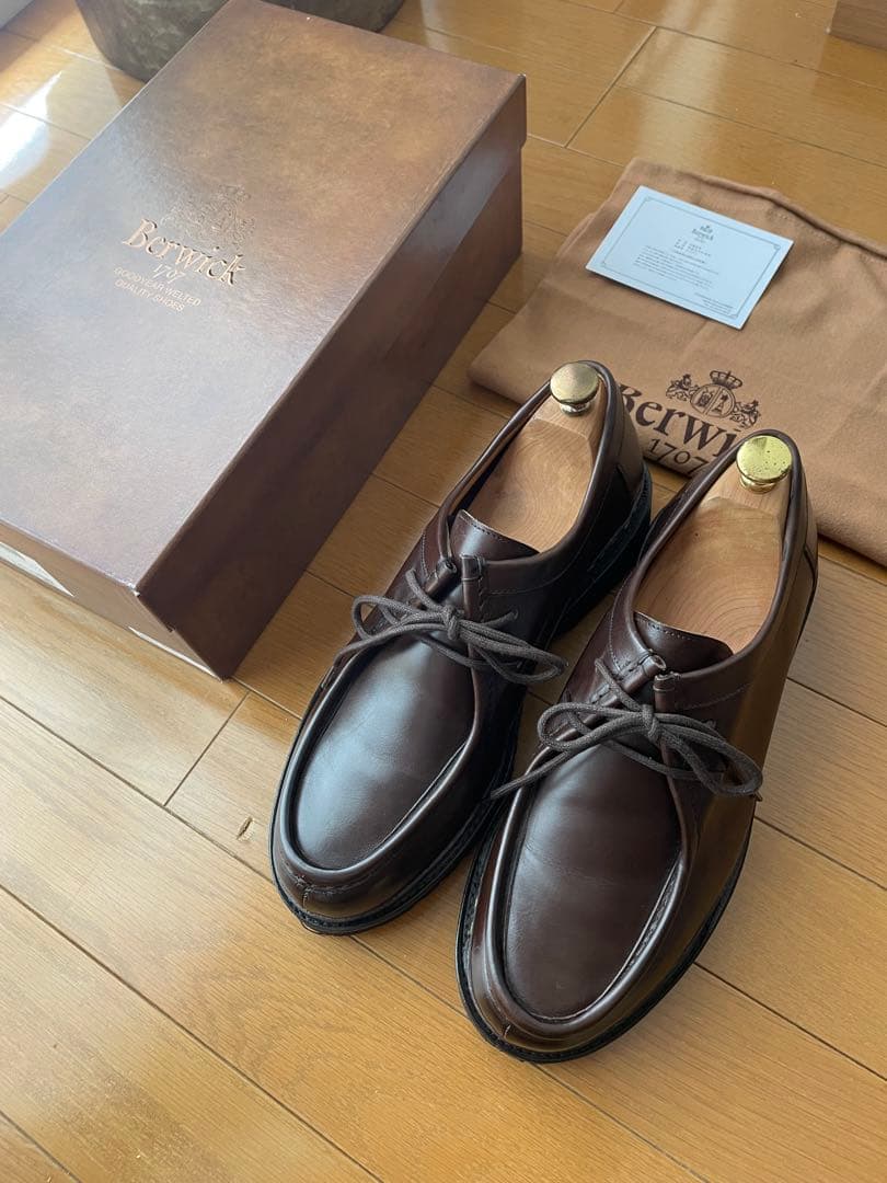 Berwick 5337LAVLDB チロリアンシューズ - メルカリ