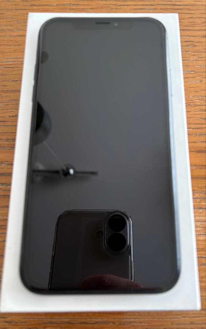 iPhone XR ブラック 本体 64GB SIMフリー - メルカリ