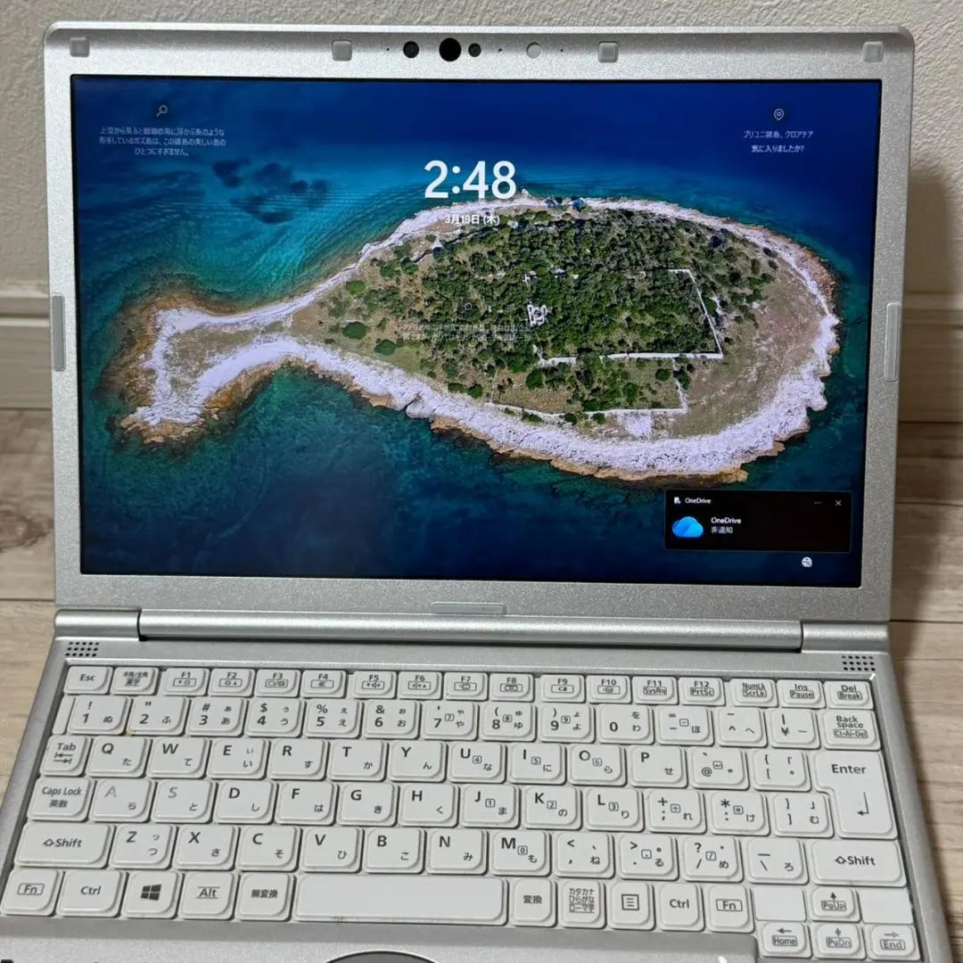軽量約888g快速モデル 11世代 国産dynabook i5 16G 256G