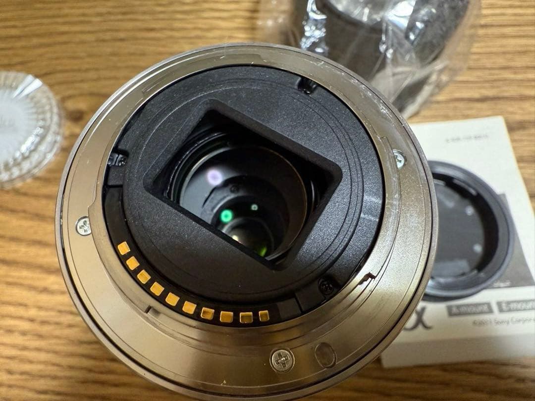 Sony E 55-210mm F4.5-6.3 OSS レンズ