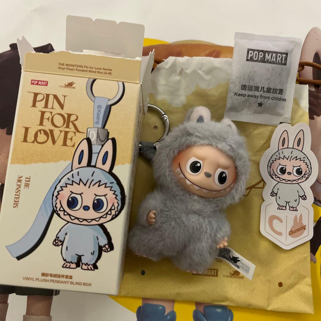 POP MART イニシャルラブブ ラブブ - メルカリ