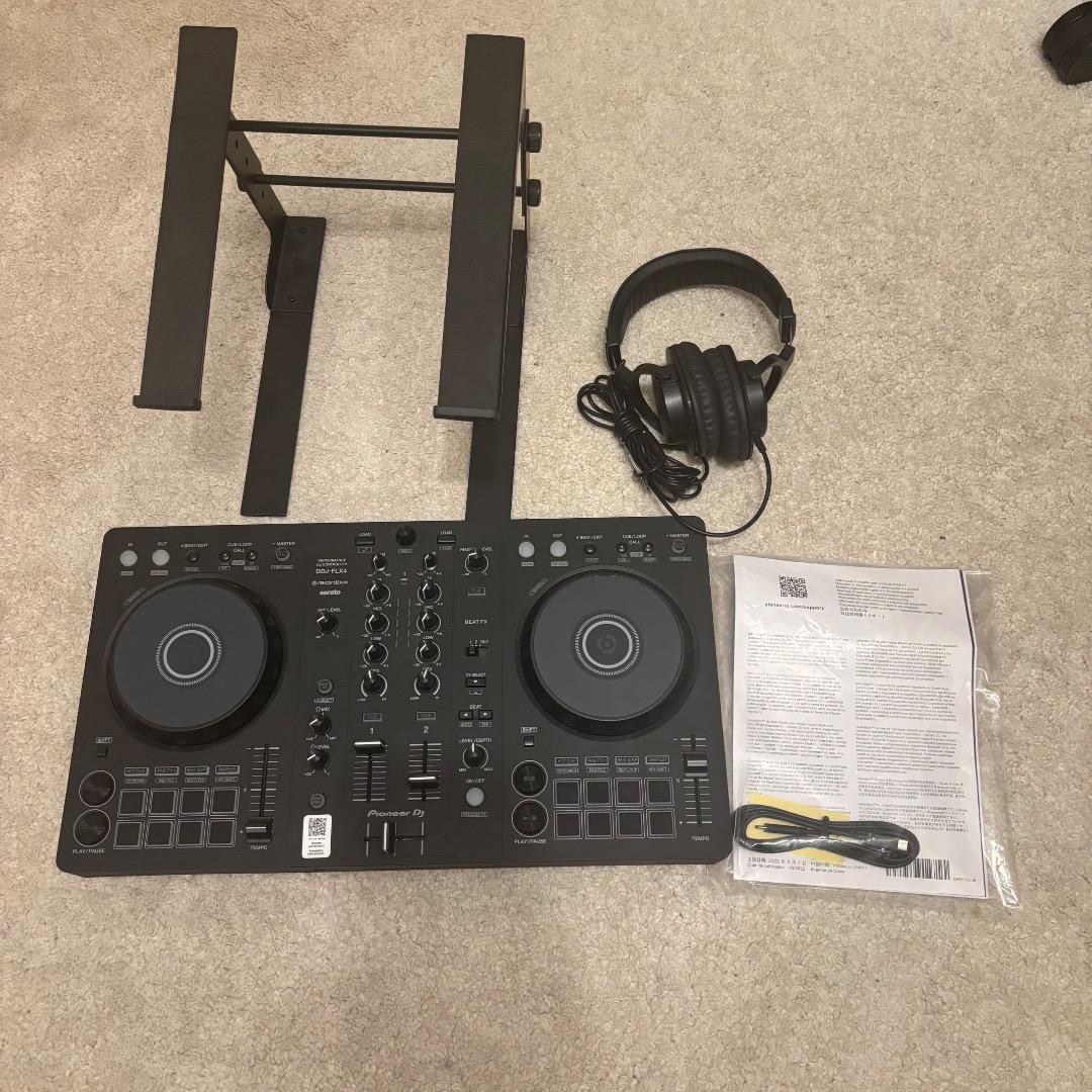 Pioneer DJ DDJ-FLX4 コントローラ ＰＣスタンド ヘッドホン Pioneer DJ DDJ-FLX4 + PCスタンド付属 DJ初心者セット 【Power DJ's