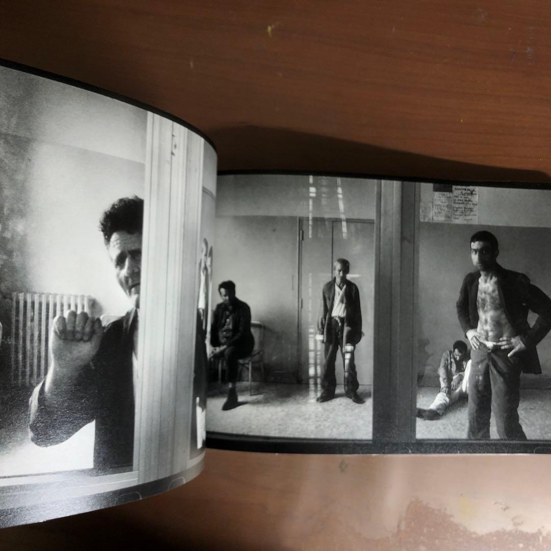 珍しい本) 初版 Raymond Depardon MANICOMIO 洋書 - メルカリ