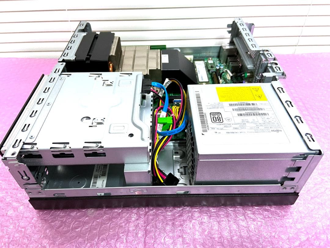 富士通 J5010 32GB SSD512G NVMe 第10世代 Quadro - メルカリ