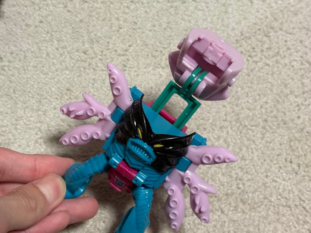 最終値下げ トランスフォーマー ピラナコン 復刻版 - メルカリ