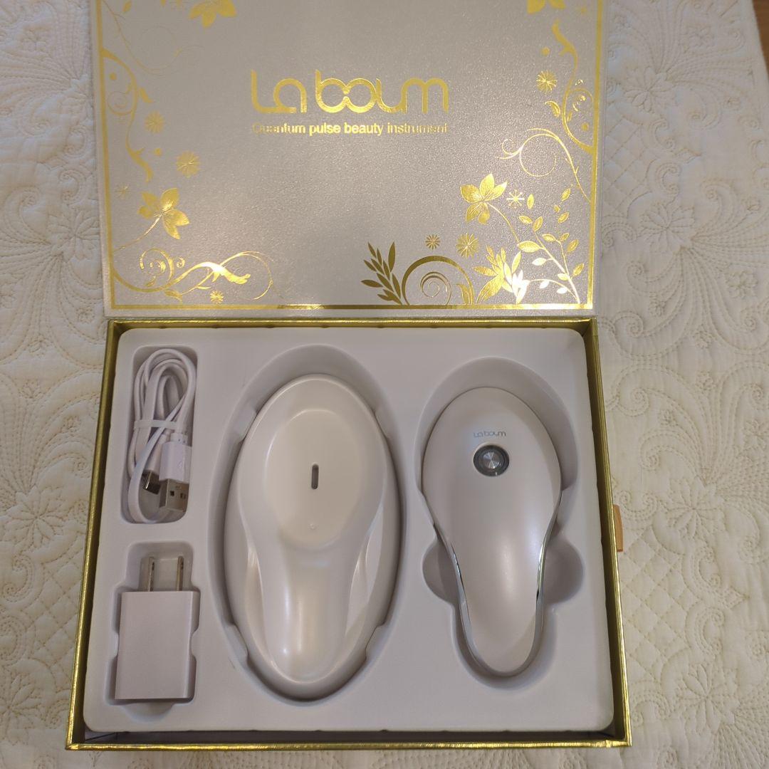 お買い得！IKKOプロデュース La boum 美顔器 セット 充電器付き - メルカリ
