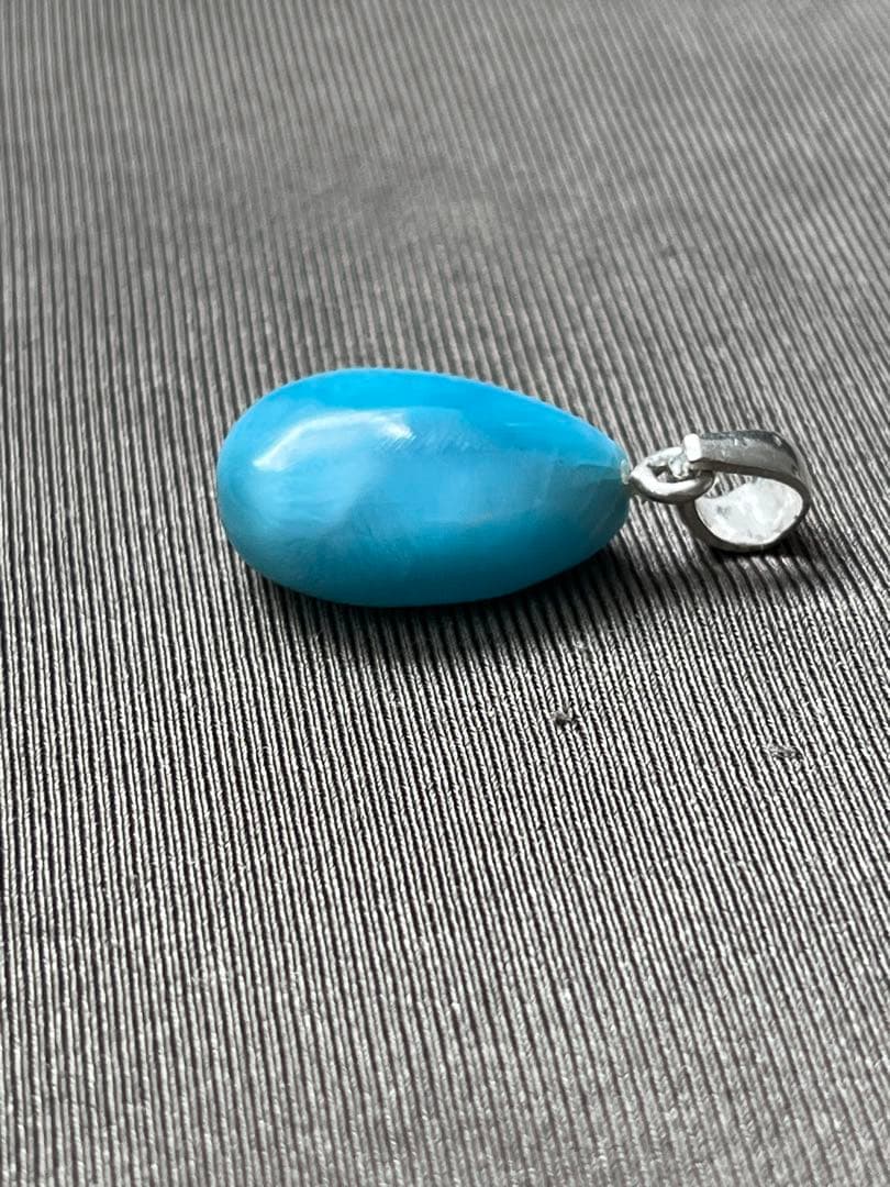 天然石ラリマー☆高品質！ひし型ペンダントトップ☆マリンブルー＆形が