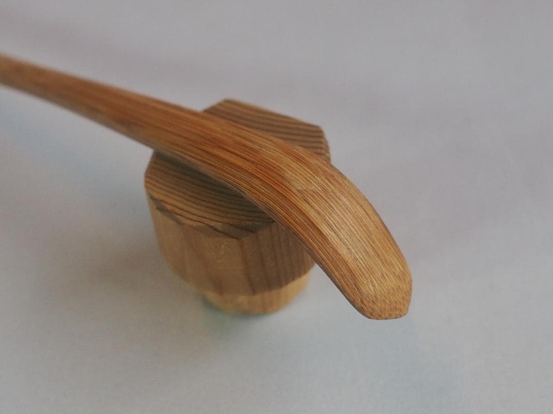 大徳寺527世管長 長谷川寛州造『竹茶杓』銘「虫の音」（共箱筒