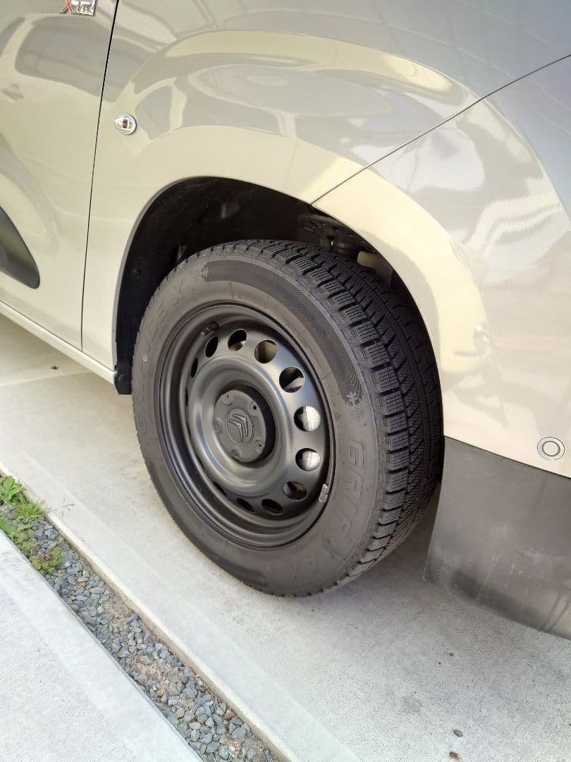 シトロエン ベルランゴ 純正16インチスチールホイール＆スタッドレス