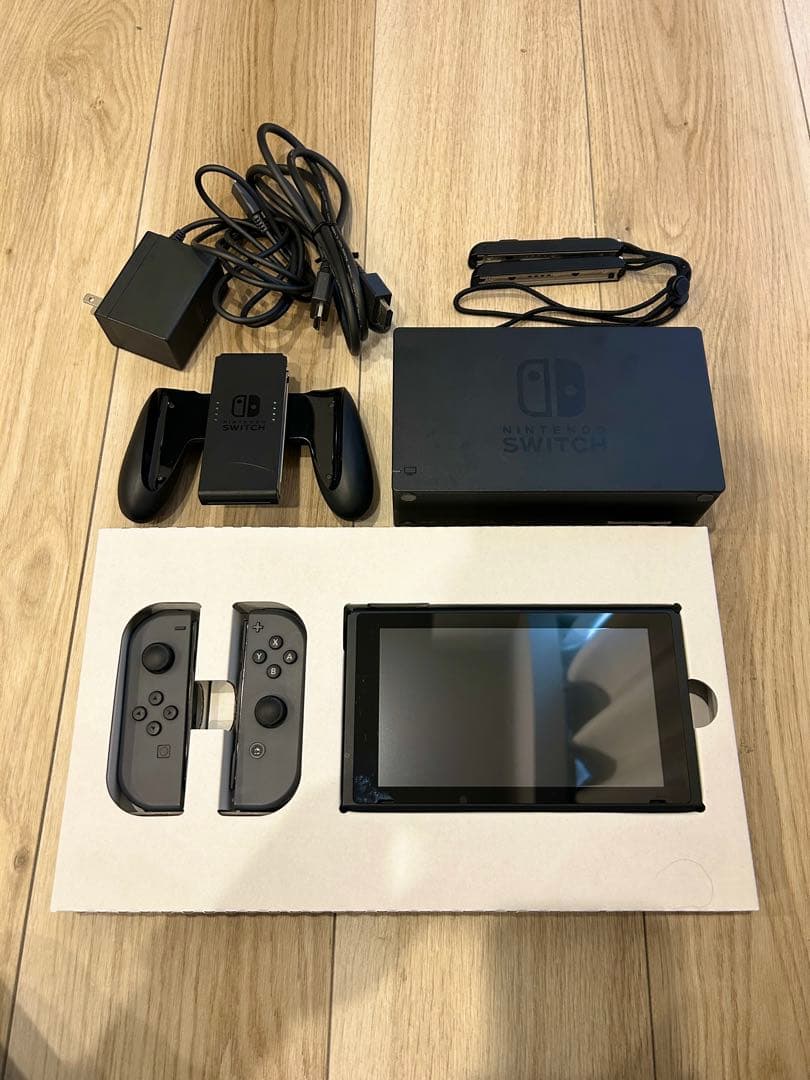 Nintendo Switch グレー 本体 付属品完備 - メルカリ