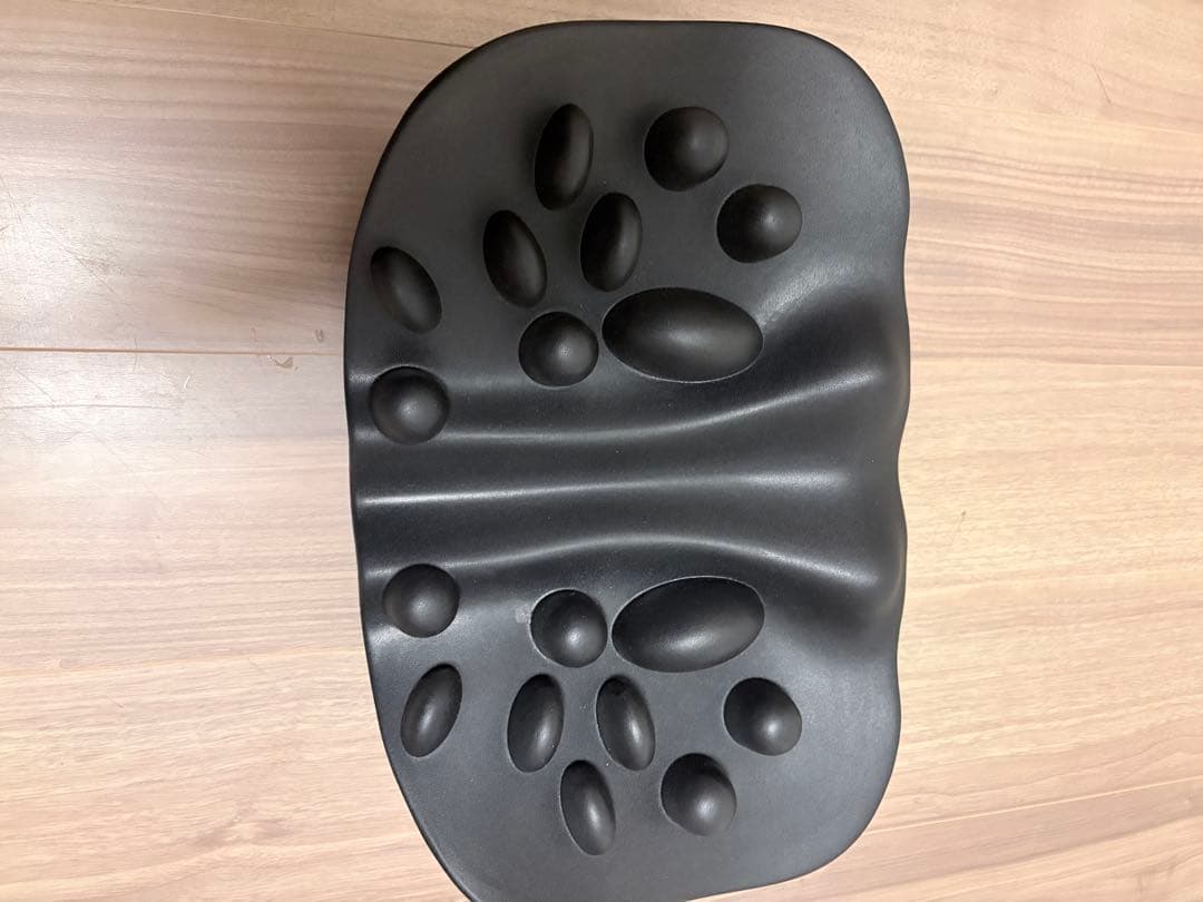 肩甲骨はがしピロー 肩甲骨リセット 10秒寝るだけ ストレッチ 硬め ブラック 肩甲骨はがしピロー RAKUNA(ラクナ) | amepla