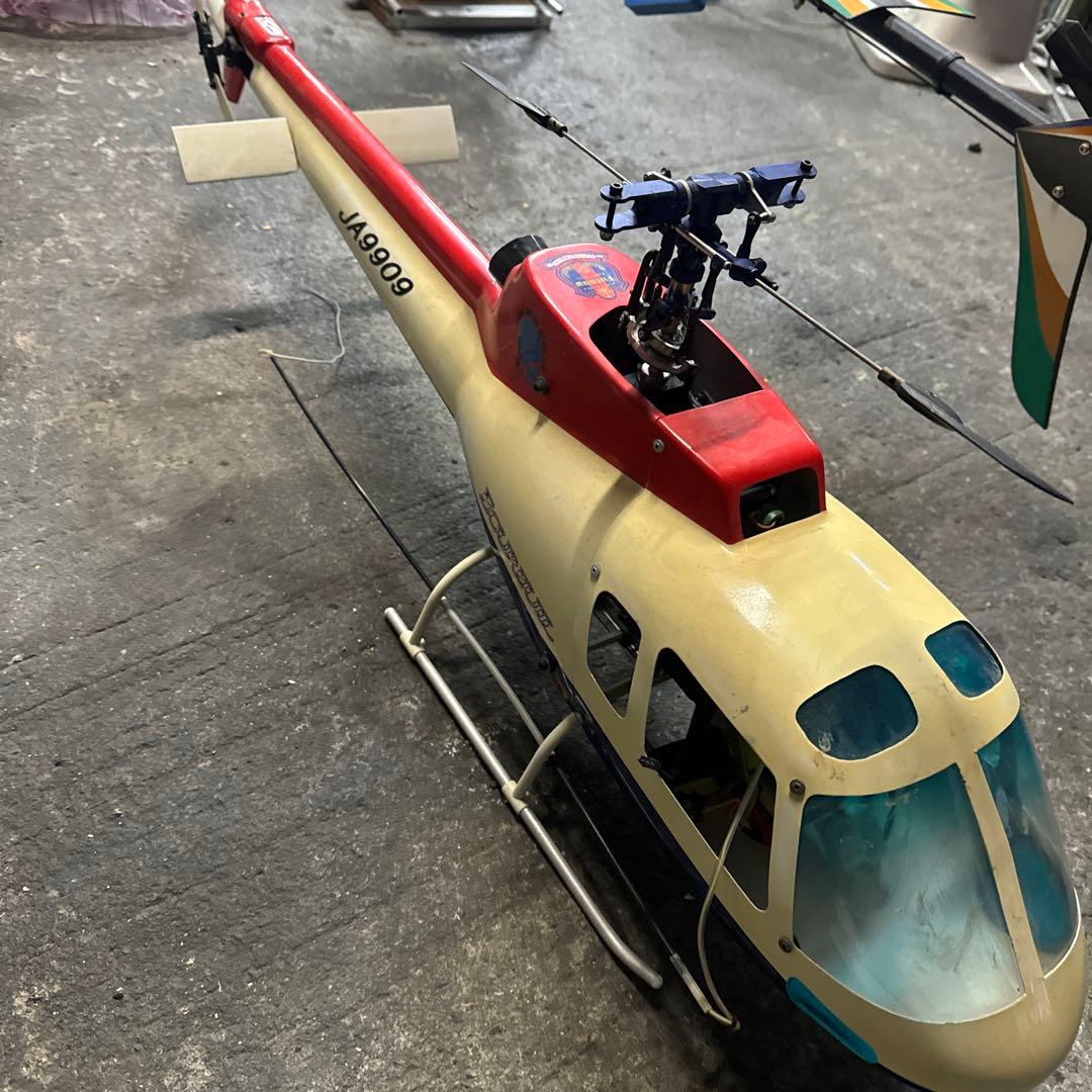 JA9909 ヘリコプター クリーム色と赤 2.4GHz 4ch ヘリコプター [V915] | Hitec Multiplex Japan Inc.