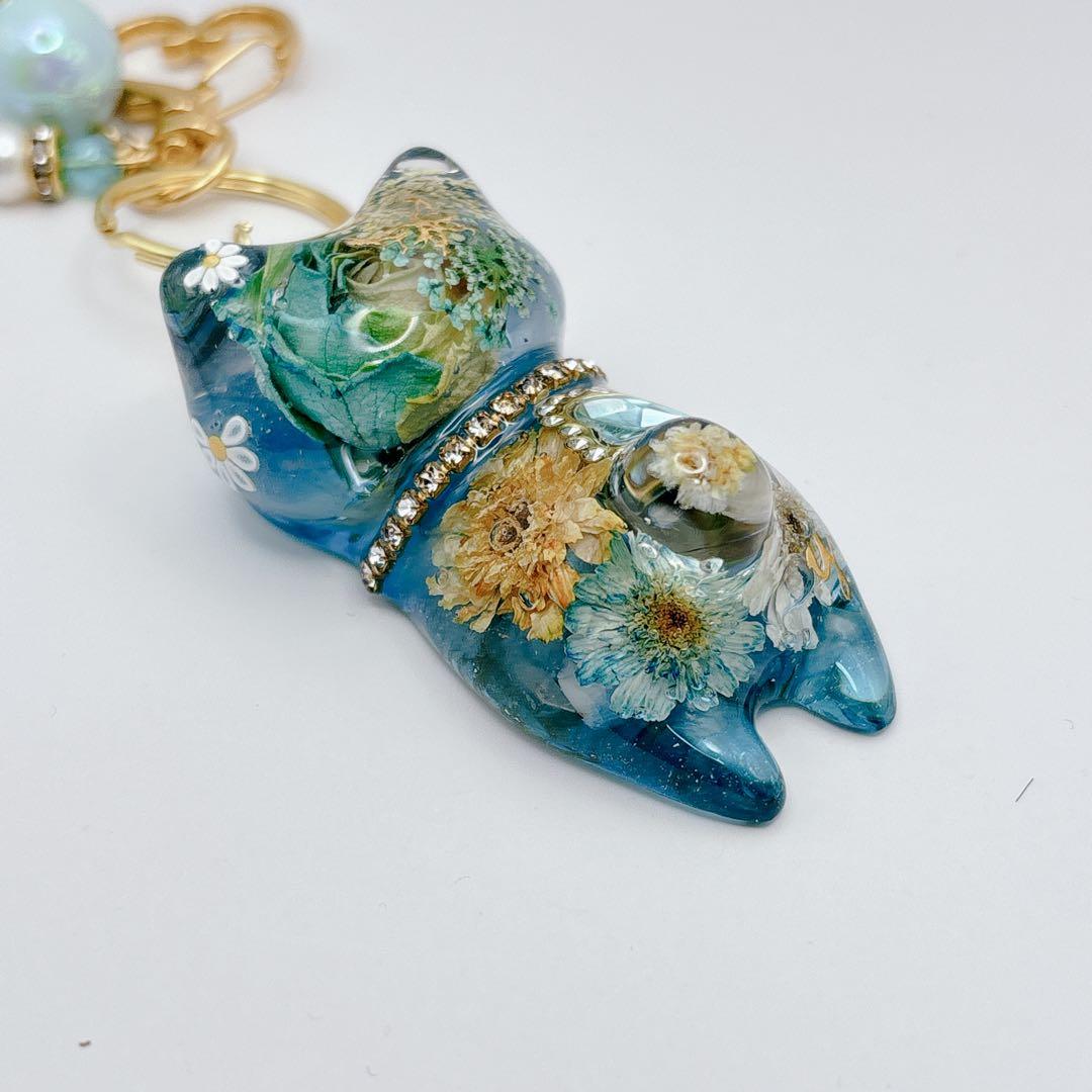 猫ちゃん^ ̳ᴗ ̫ ᴗ ̳^アクアマリン オルゴナイト キーホルダー - メルカリ