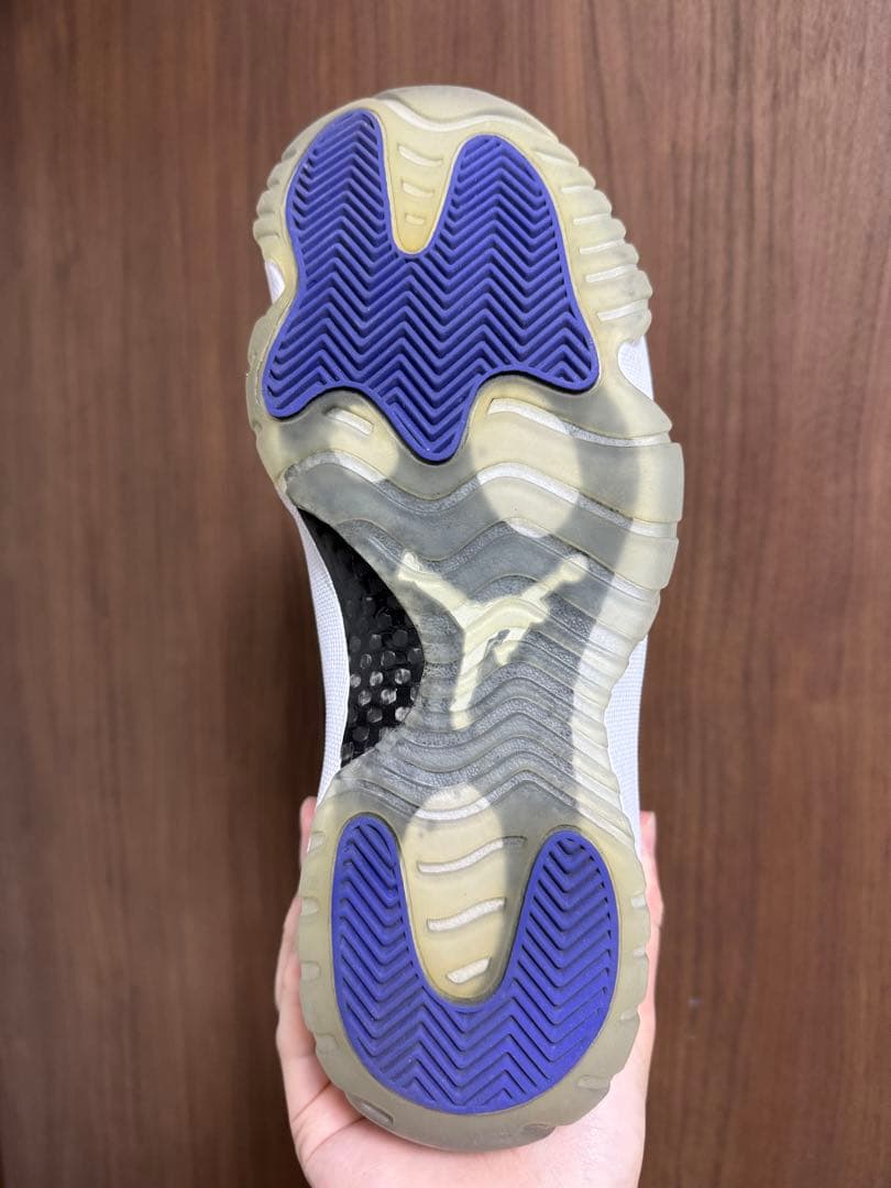 ナイキ エアジョーダン11 レトロ / ホワイト ブラック 26.5cm