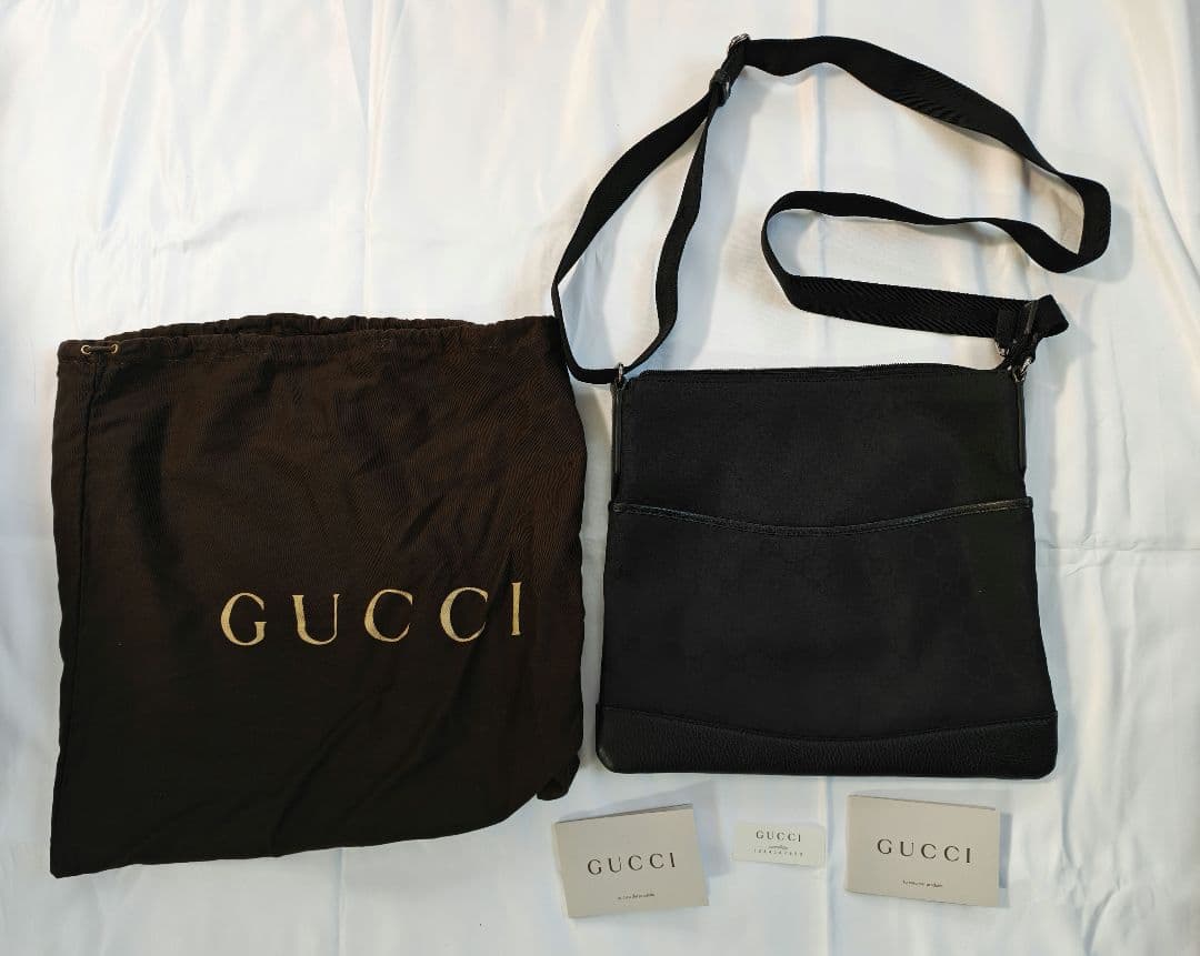 GUCCI ブラックショルダーバッグ GUCCI（グッチ） 並行輸入 ショルダーバッグ インターロッキングG
