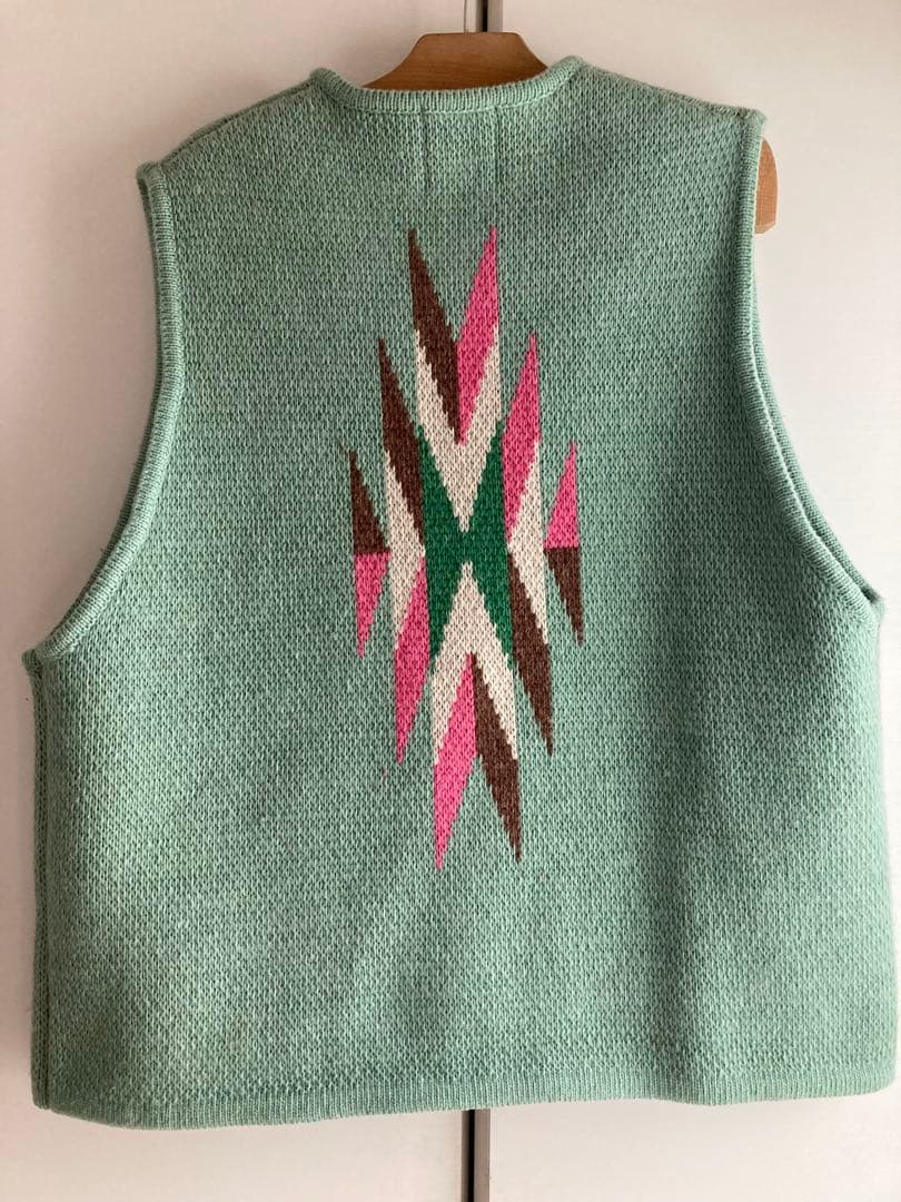 Geo Trowark（ジオトロワーク）saro別注チマヨ柄ニットベスト - メルカリ