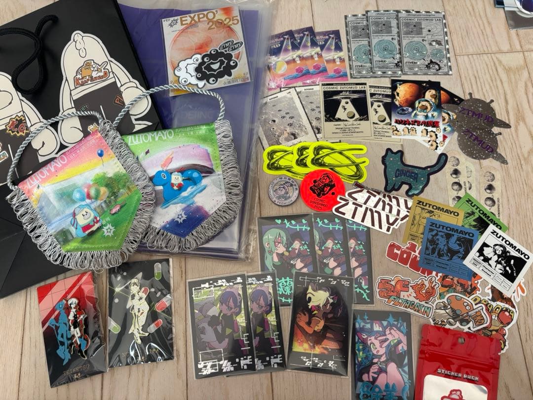 ずとまよ　グッズセット　ステッカー　ピンバッチ　チェキ　タオル ずとまよ グッズセット ステッカー ピンバッチ チェキ タオル 出品する